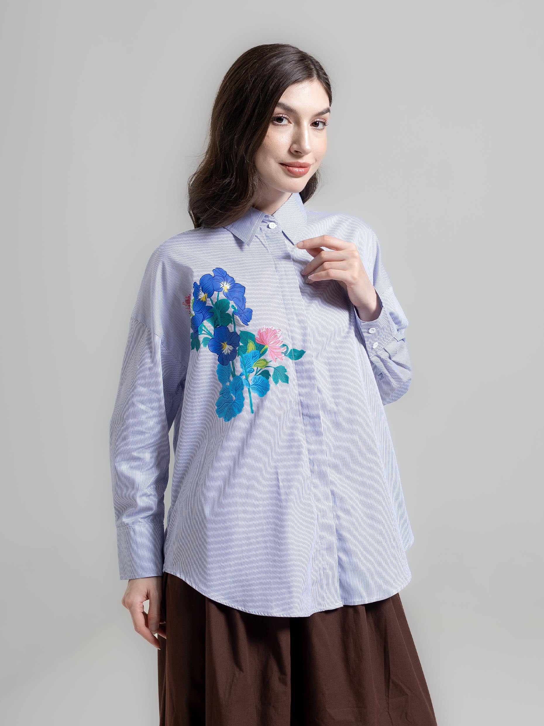 Nadjani Signature Clover Top Navy Blue