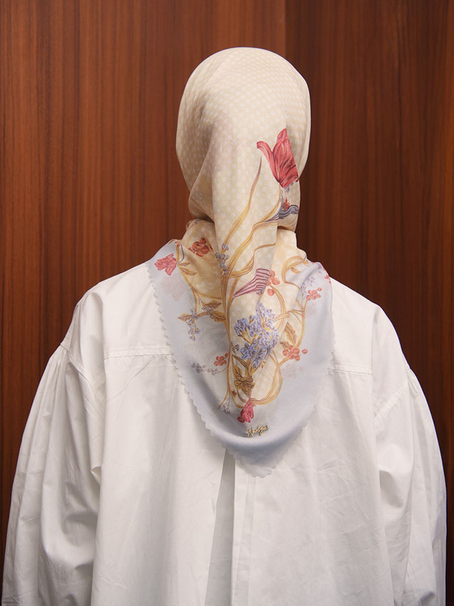 Nadjani Signature Chroma Eira Scarf Chantillye