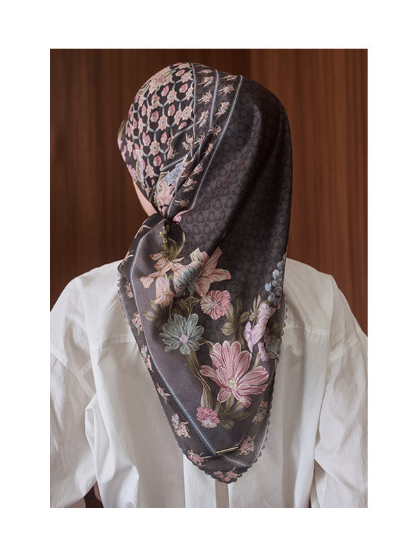 Nadjani Ekanta Scarf Black