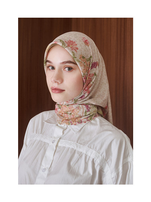 Nadjani Ekanta Scarf Cream