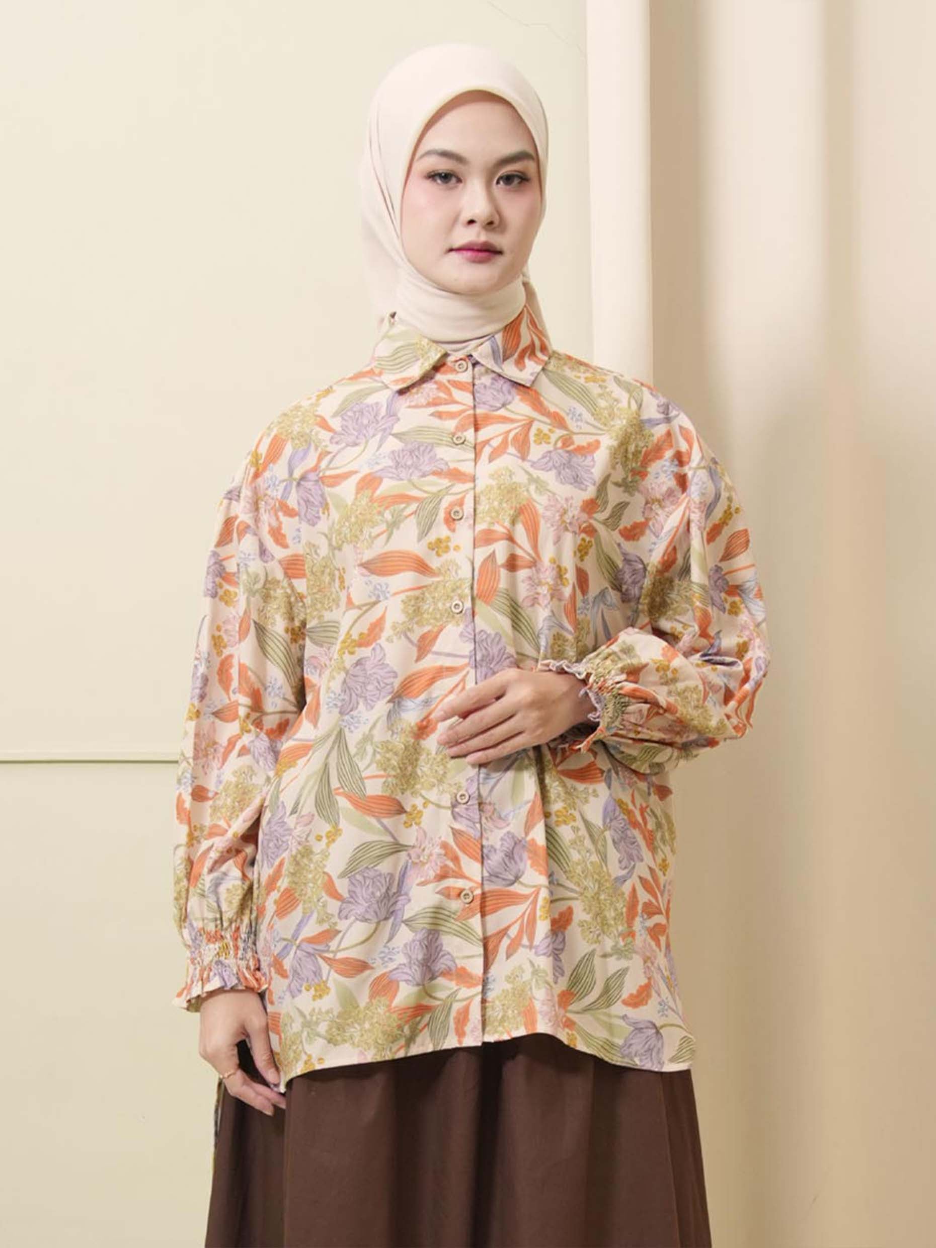 Nadjani Signature Rumi Top Champagne