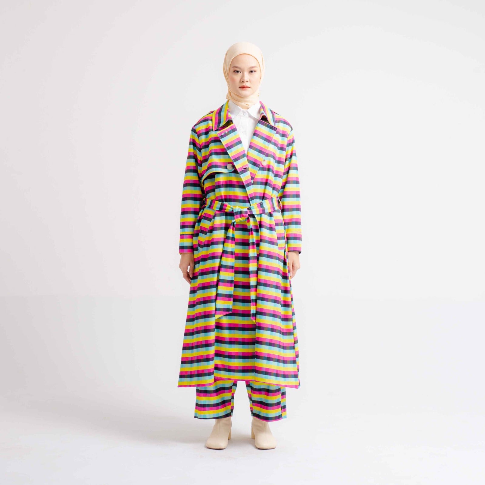 Nadjani Qara Outerwear Nica X Syagini
